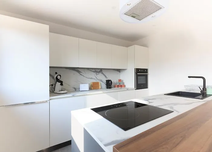 Sea House With Jaccuzy بيت للعطل